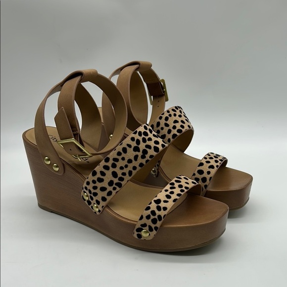 Cityclassified Leopard Print Platform Wedge Sandals Size 6.5 NWT Phonic-S NWT - Picture 2 of 9
